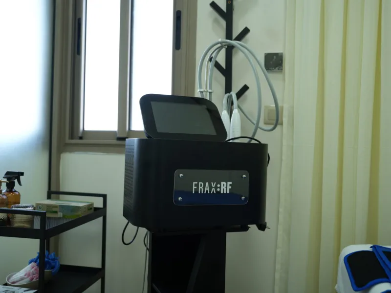 Appareil de radiofréquence fractionnée FRAX RF au centre Epilfit à Aïn Sebaâ